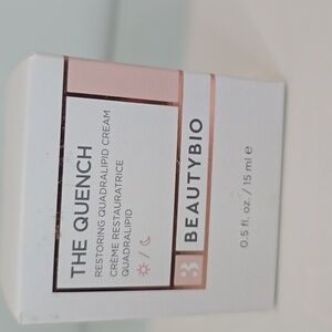 BeautyBio The Quench Restoring Cream - Pink and White